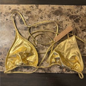SKIMS XL gold bikini top never worn. smoke free home.